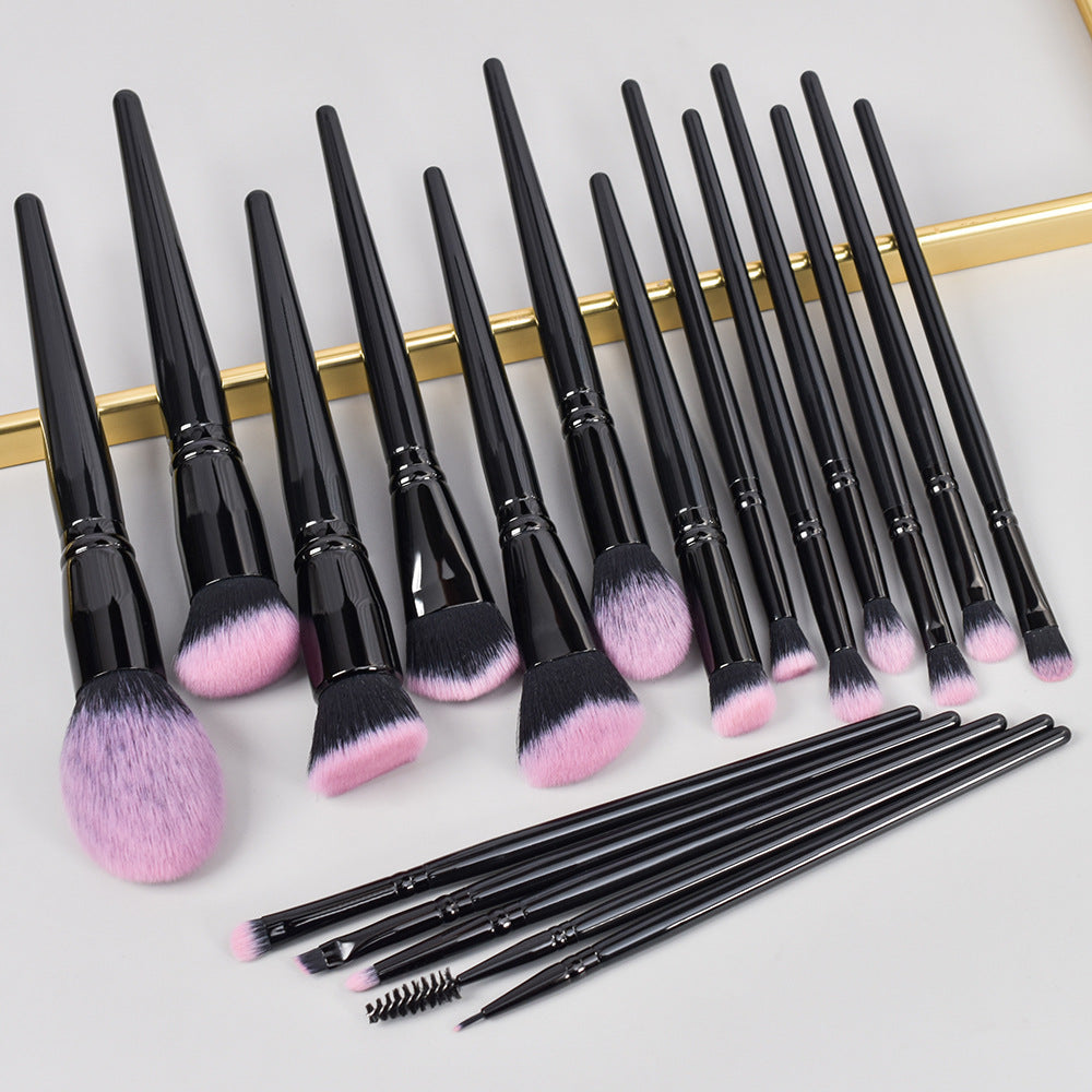 18 brushes for applying makeup powder